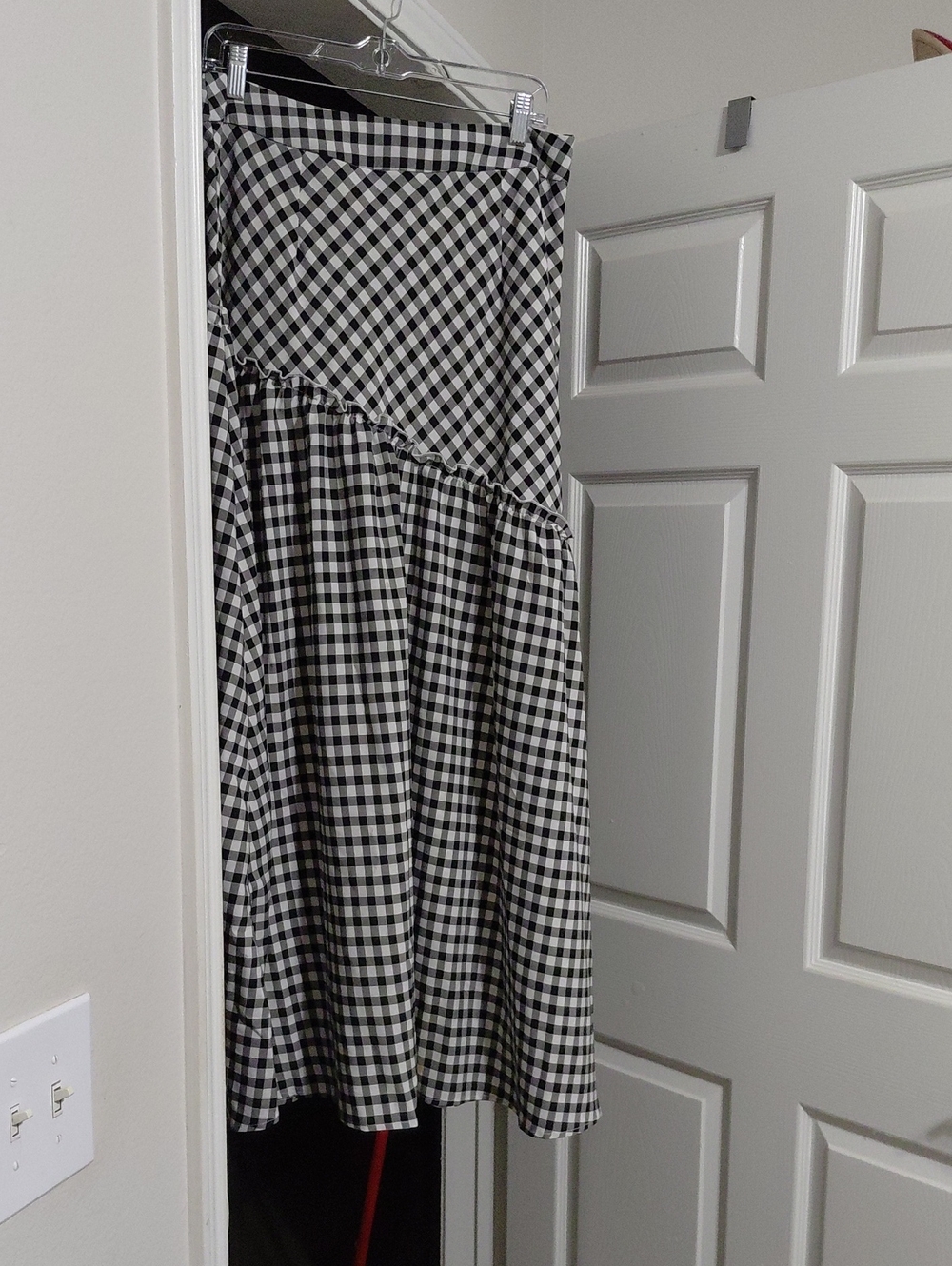 SHEIN Black & White Gingham Tiered Midi Skirt
